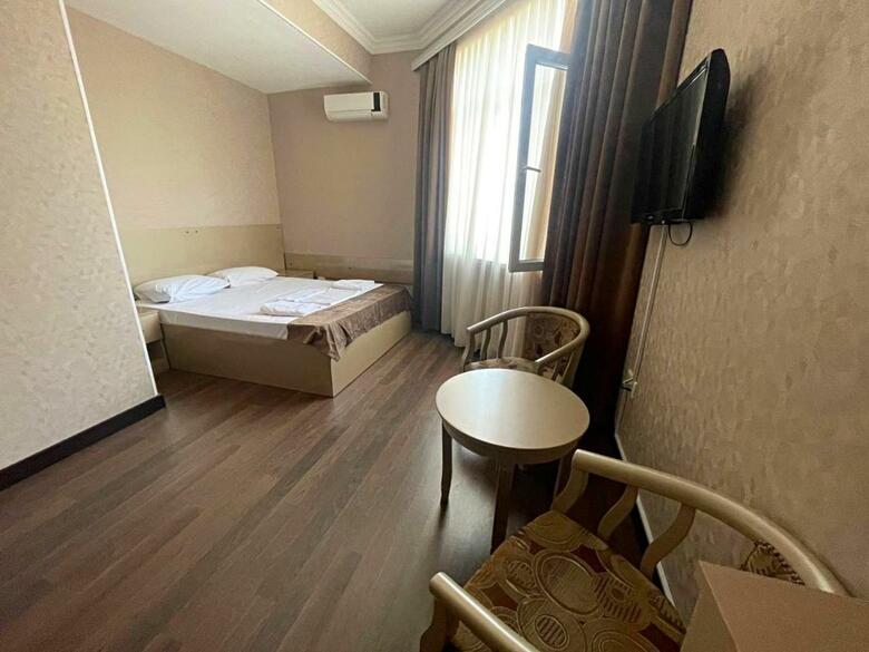 Consul Hotel