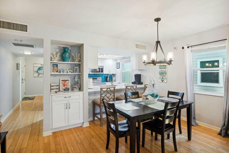 Pelicans Pointe New!! Amazing Townhouse On The Beach!