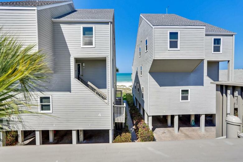 Pelicans Pointe New!! Amazing Townhouse On The Beach!