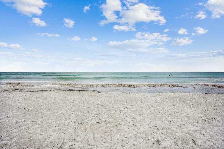 Pelicans Pointe New!! Amazing Townhouse On The Beach!