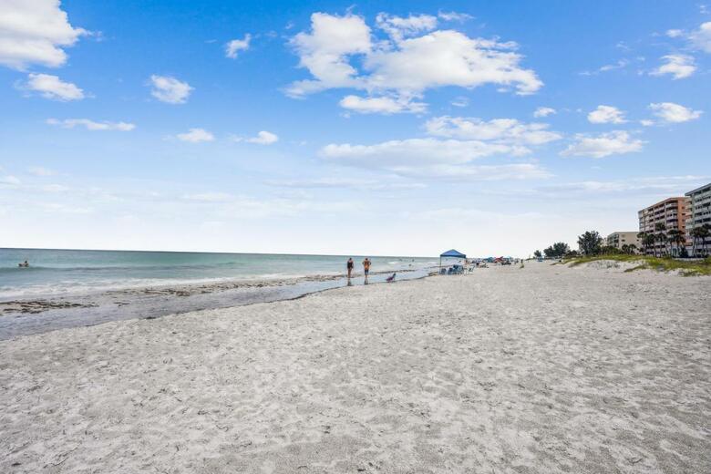Pelicans Pointe New!! Amazing Townhouse On The Beach!