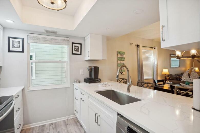Pelicans Pointe New!! Amazing Townhouse On The Beach!