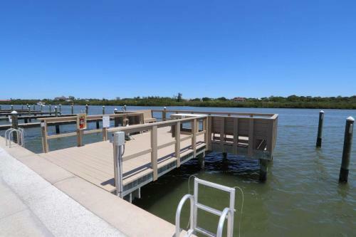 205d Barefoot Beach Club