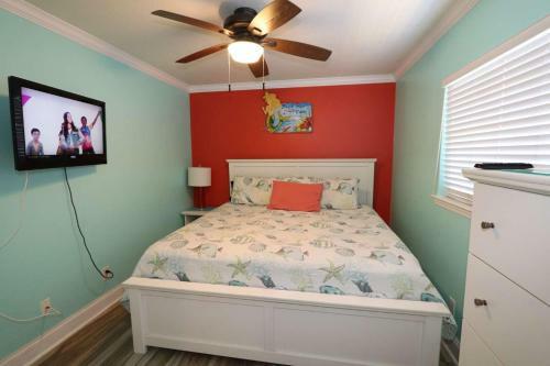 205d Barefoot Beach Club
