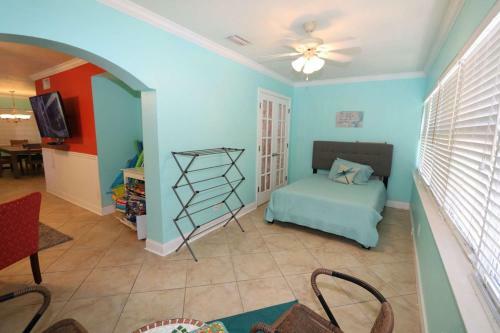 205d Barefoot Beach Club
