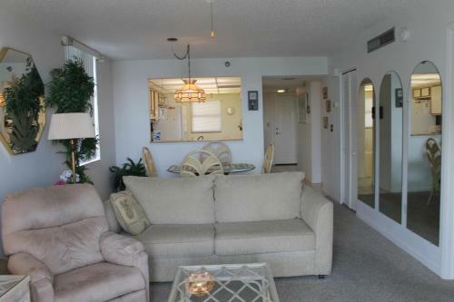 Quiet Waters By Florida Lifestyle Vacation Rentals