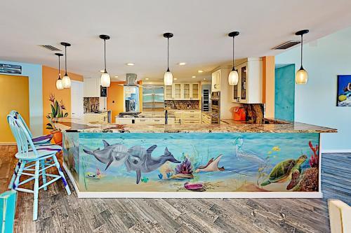 Waterfront Home With Pool, Hot Tub & Kayaks Home