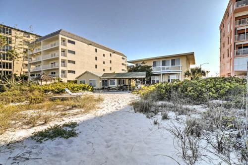 Indian Shores Cottage With Cabana - Steps To Beach!