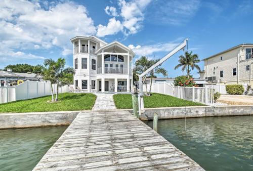 Indian Rocks Home With Game Room, Walk To Beach!