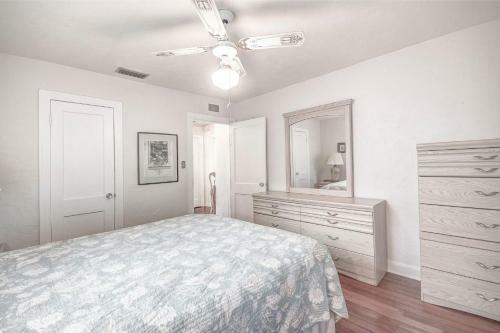 Seas The Day - Monthly Beach Rental Home
