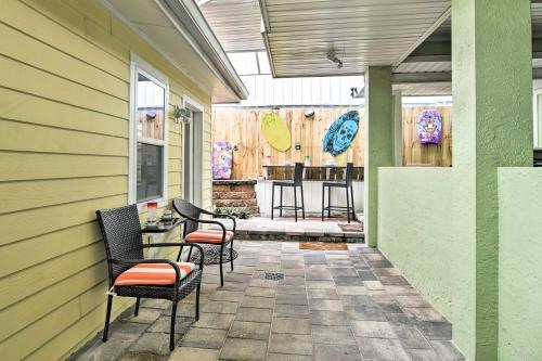 Driftwood Beach Cottage - Walk To Clearwater Bch