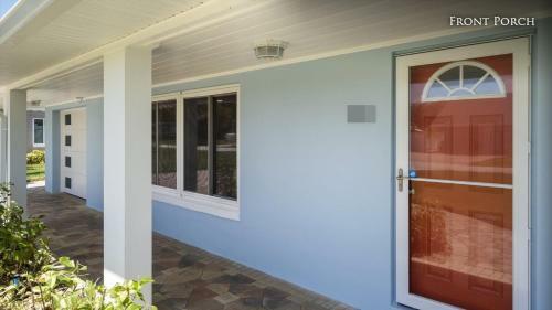 The Red Door Beach Cottage At Cocoa Beach