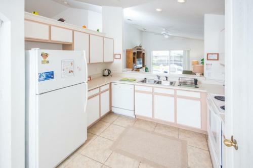 Sarah's Hampton Lakes Home