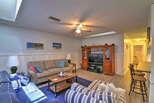 Waterfront Crystal River Hideaway With Private Dock!