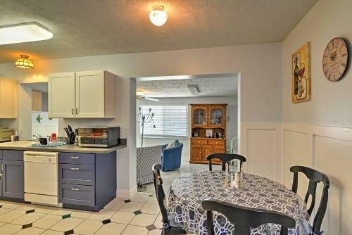 Waterfront Crystal River Hideaway With Private Dock!