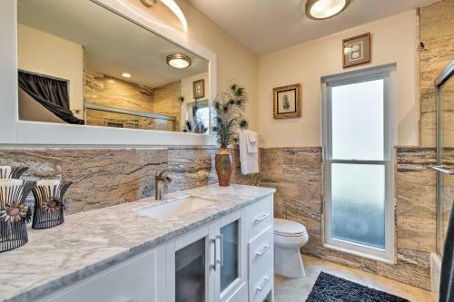 Updated Waterfront Crystal River Retreat With Dock!