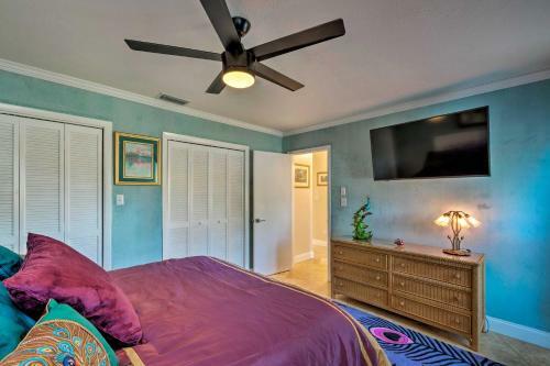 Updated Waterfront Crystal River Retreat With Dock!