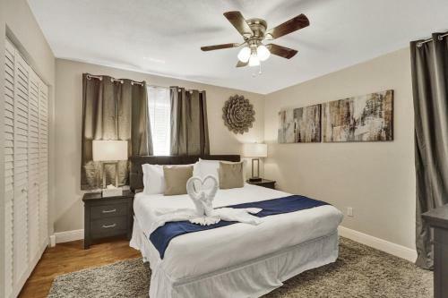 Private Pool Beautiful Updated 4br Home 2bth