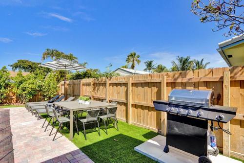 Private Pool Beautiful Updated 4br Home 2bth