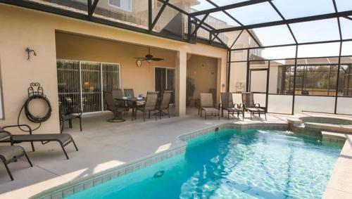 Highgate Park Villa, Davenport