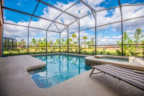 Six-bedroom Apartment 5476