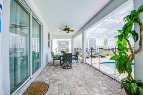 Eight-bedroom Villa 1537