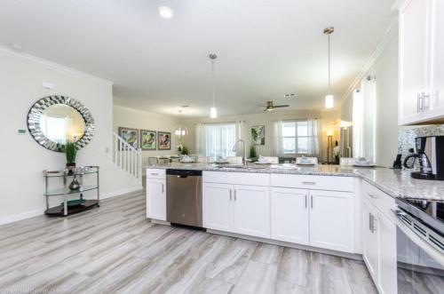 Eight-bedroom Villa 1537