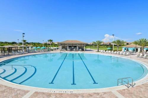 Emerald Oasis Elegant Pool House 8 Miles To Disney
