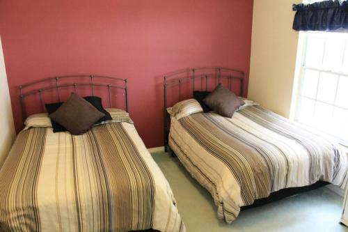California Boulevard Villa 327