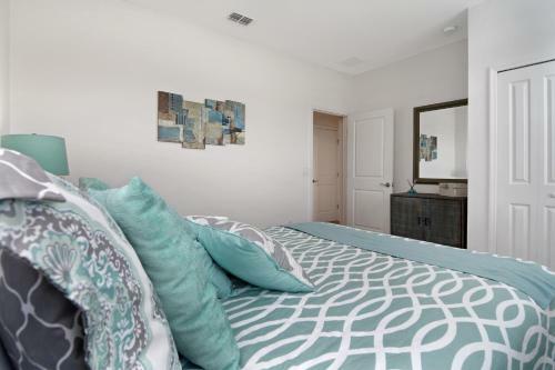 Three Bedrooms With Pool Festival 282
