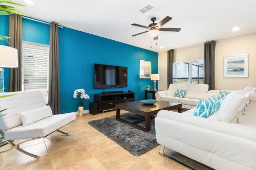 Villa 5 Bedroom Home At Laurel Estates 276