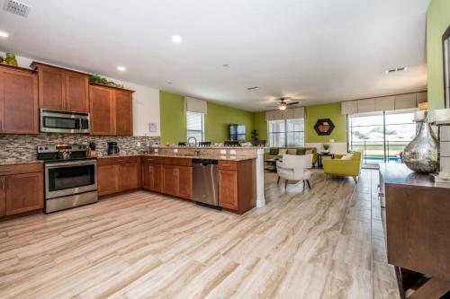 Nine-bedroom Villa 1308