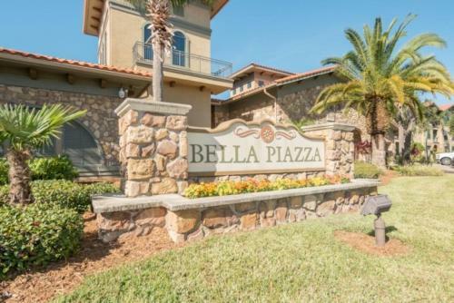 Beautiful 4 Bedroom 3 Bath Condo In Bella Piazza