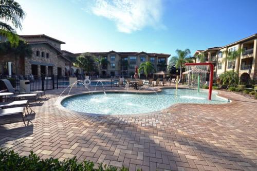 Bella Piazza 272019