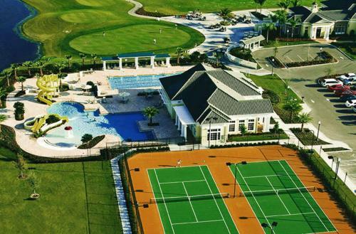 Multiple Vacation Homes In A Golf Resort And Private Pool