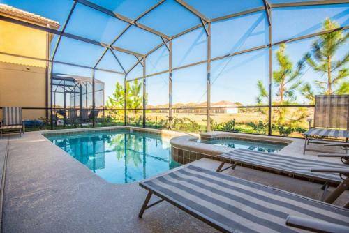 Solterra Villa 8645e