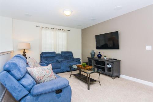 Modern Vacation Single Home With Themed Bedrooms Cg1593