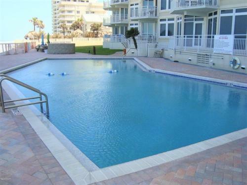 Apartamento Blue Surf 404, 2 Bedrooms, Sleeps 6, Beach Front