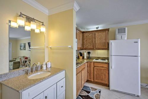 Apartamento Daytona Beach Studio With Oceanfront Balcony And Pool!