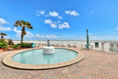 Daytona Inn Unit 227