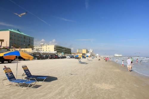 Daytona Beach Resort Unit #1006
