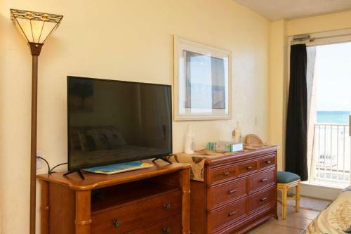 Pirates Cove Condo Unit #122