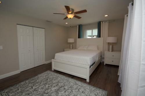 Villa Heated Pool Bungalow Mins From The Beach In Deerfield Beach
