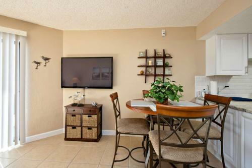Sunglow Resort Condo Unit #405