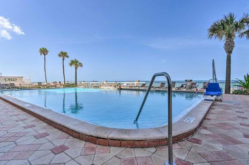 Apartamento 10th-floor Studio On Beach, Walk To Dining!