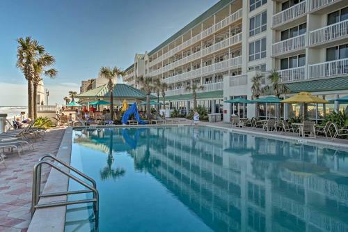 Apartamento 10th-floor Studio On Beach, Walk To Dining!