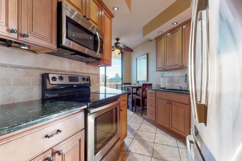 Surfside Resort 3-1208