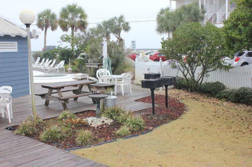 Summer Breeze Condominium 110
