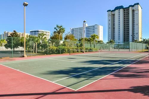 Destin Towers