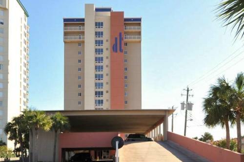 Destin Towers